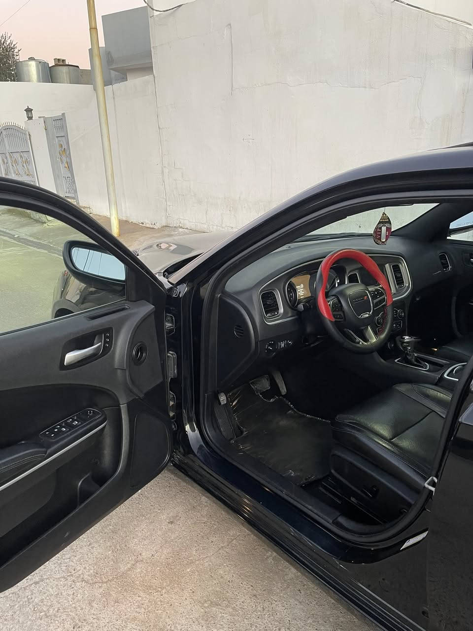 جارجر sxt 2020 بلاس فول مواصفات بس شاشه وسط مبدل بونيت للجمالية حادثها كلش خفيف صورة تقرير موجود بصورة ماشية 55 mil سعرها 240 ورقة
***********
*********** واتس اب
