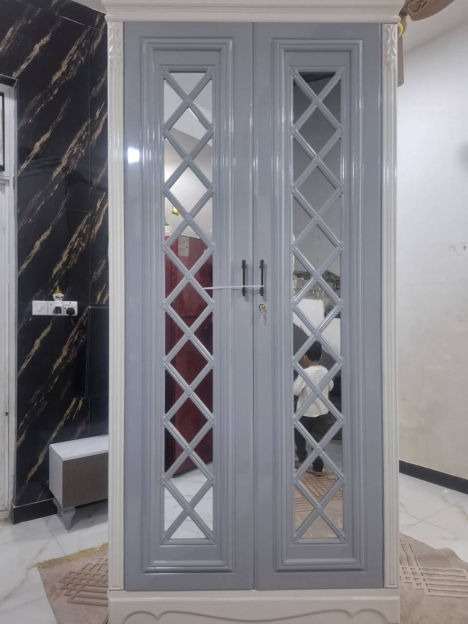 كنتور بابين جديد للبيع 
خشب صاج عراقي تكمة 
الوجه سي أن سي السعر 250 بي مجال بسيط 
مكاني بغداد العبيدي 
***********
