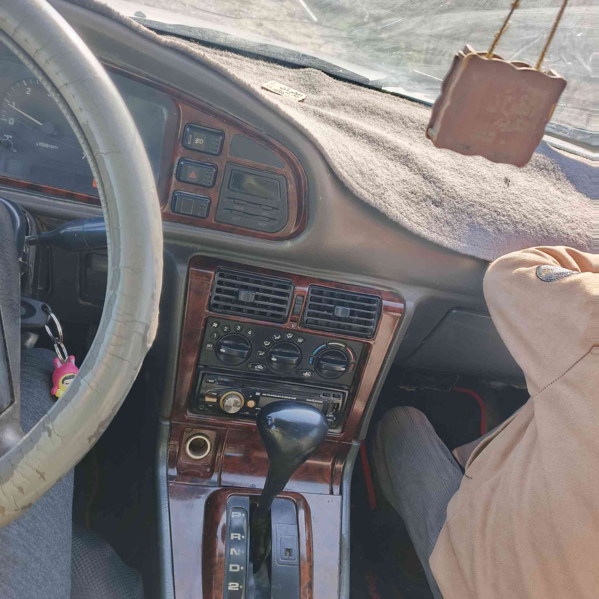 السلام عليكم دايوو برنس موديل 94 مكينه 2000 گير اوتو ماتيك السعر 30 ورقة مكان السيارة واسط ناحية الدبوني رقم الهاتف ***********
