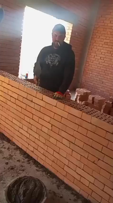 خادمكم أبو كرار خلفه بناء ولبخ وعندي كادر كامل ***********
