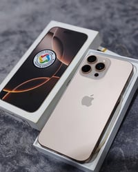 16 برو ماكس ذاكره 256 بطاريه 100 جهاز  نضافه مشحون 60 مره حاله حال جدي...