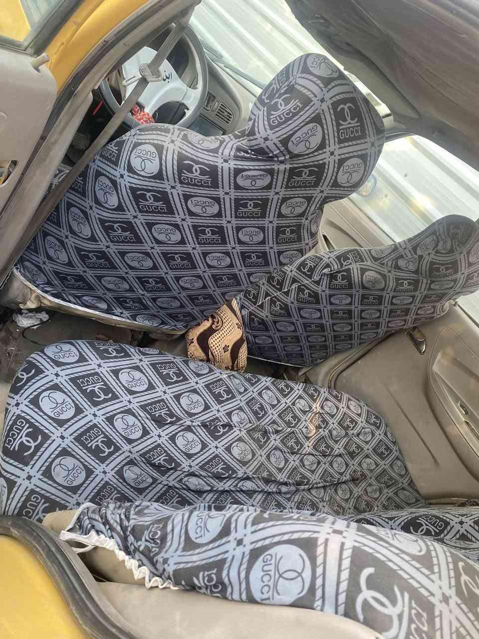 شيري كوين ٩ ب اسمنا رقم دولي تحويل ثاني يوم سنويه وهزه جديد بس ضاعت المحفظه مالتي وبيها سنويه واجازه وهويه موحده وسويت بلاغ وكتاب فقدان بيهن ومكينتها كايمه بيع او مراوس ب١٤وبيها مجال السياره كوم حديد فقط تحويل تاخذ مني مكاني تاجي 
***********
