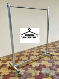 ستاندات حديد • مقاوم للصدأ • ديكورات محلات