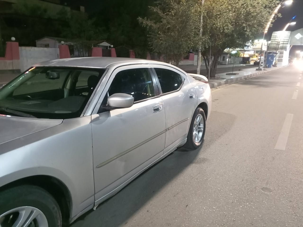 دوج جارجر 2010مكينه كير خير من الله تبريد حداديه جاهزه السياره بيها كصه بجم السياره اثر حادث ومبدل بجم أسعر 55 *********** أتريد وكاله أتريد تحويل شرط
