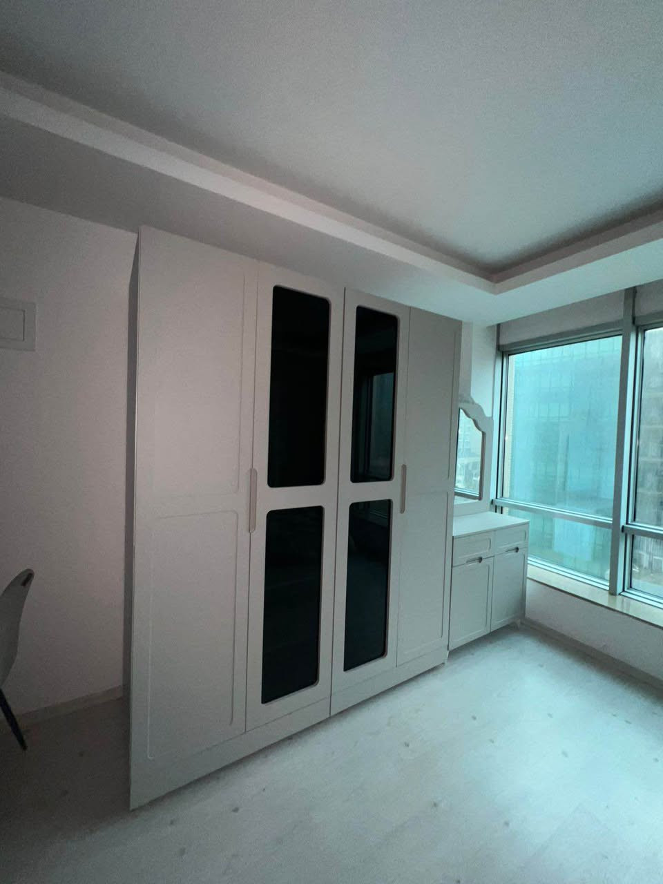 Available stodio furnished at empire wings 

Area/67m
Price/450$
Details/W2 Floor 5 

Ali/0750 716 02 16
Whats up 🟢 Viber 🟣 Telegram 🔵 أربيل, العراق
