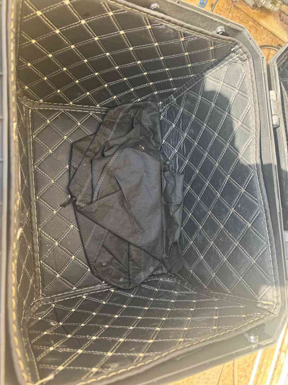 السلام عليكم دراجه للبيع جديده استعمال شهرين فقط بيها ضرر بسيط فقط المرايات وحده منهن مكسور العامود مالتها و الباقي كله جديد الله شاهد اشتريتها بمليون و نص و اريد ابيعها بمليون و ١٥٠ الف للتواصل ***********
