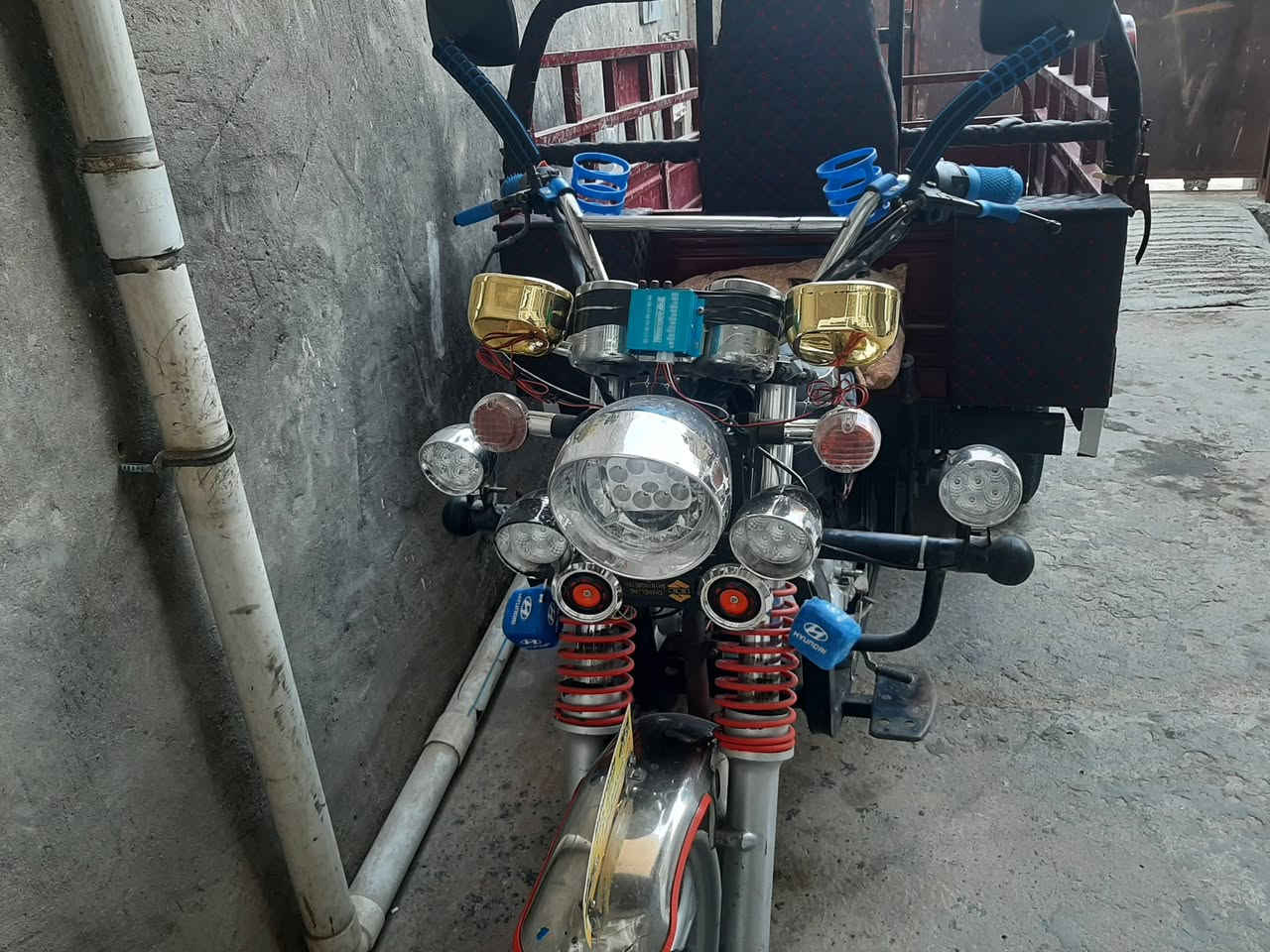 ستوته فحل عالي اوراق كاملة موديل 22 كهربائية فول بس دشبول مابيها الحيم مكان ديالى  مليون 600  
وات ساب فقط  ***********
