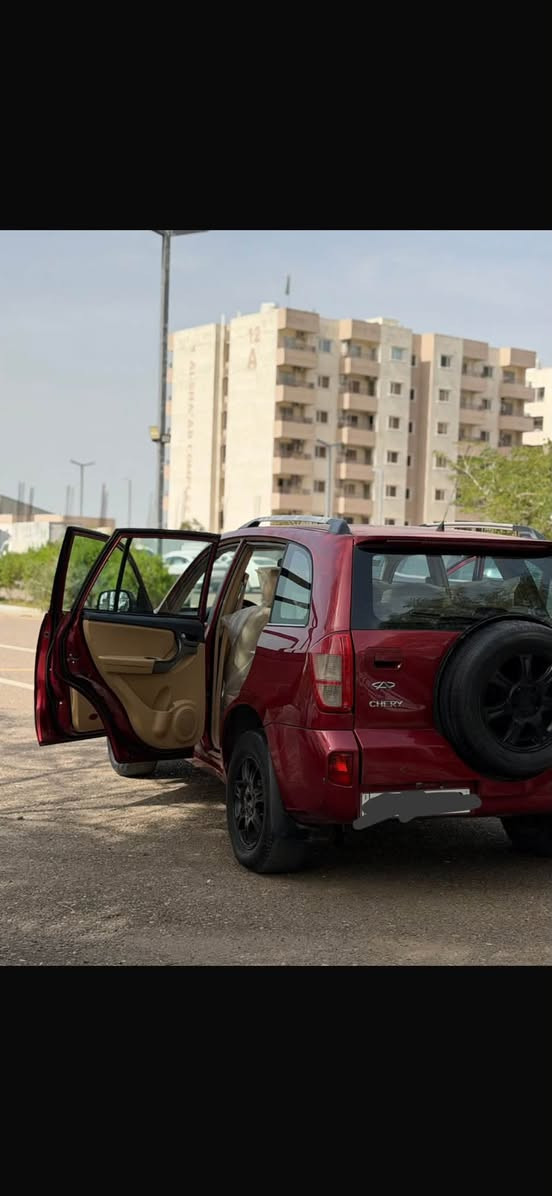 � للبيع 🚗
سيارة Chery Tiggo 2013 فول مواصفات (فتحة + إضافات كاملة)
رقم بغداد خصوصي تحويل ثاني يوم 👍🏻

✔️ كير كهرباء
✔️ محرك 1.8 قوي واقتصادي
✔️ فتحة سقف + كامره 
✔️ تحكم ستيرن
✔️ كشنات تدفئة+ جلد 
✔️ منظومة زنون
✔️ الجامات أوتو
✔️ مكيف ثلج ثلج بدون فصله
✔️ شاشة اصليه 
✔️ زجاج ومرايا كهرباء اوتو

💥 سياره عليها ادامه بلكات ومراوح ونوزلات
💥 كير + محرك نضيفات 
💥 السيارة بحالة ممتازة وجاهزة للاستعمال

📍 ما تحتاج أي صرف
📍 استخدام نظيف
مكان السيارة بغداد الشعب 
 السعر 45($) قابل للتفاوض 
📞للاستفسار والتواصل والاتصال
***********

