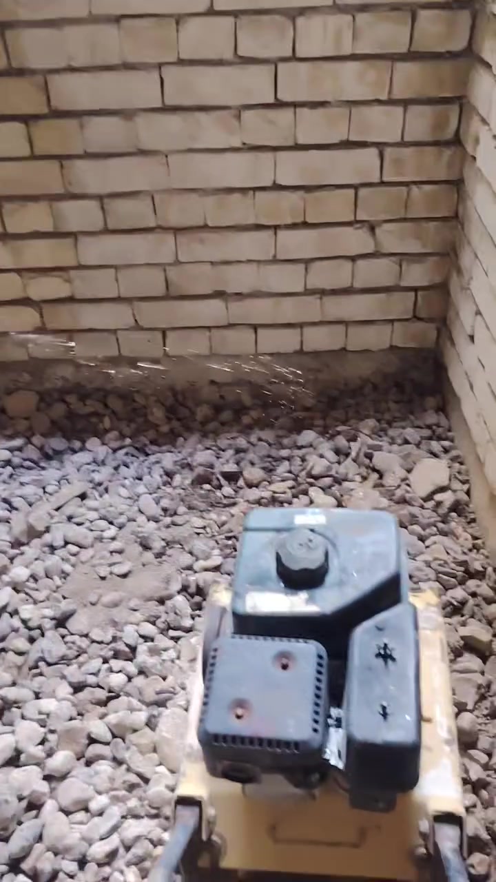 كادر عمل شغل درجه اولى وشرط يكف عليه مهندس الصب ابو سرحان
السعيدي والأسعار مناسبه وشغل البيت وتطليع تراب وصب رباطات ارضيه ودنك وتنظيف البيوت وتدخيل السبيس وحدل لاستفسار لاتصال عل الرقم ***********

