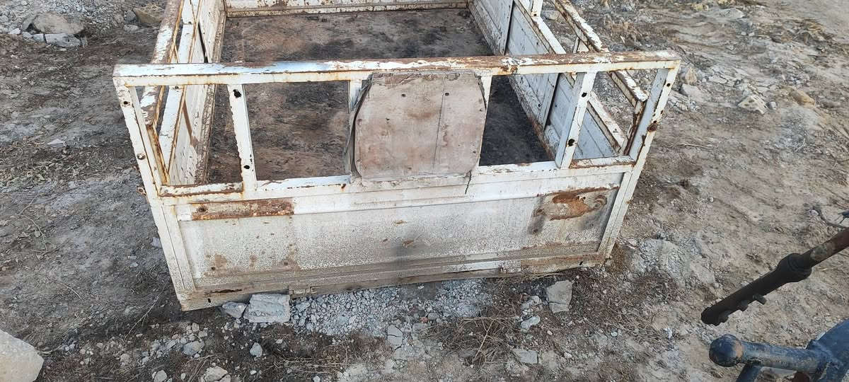 بدي للبيع نضيف سعره ٧٥ الف مكاني رميثه 
***********
