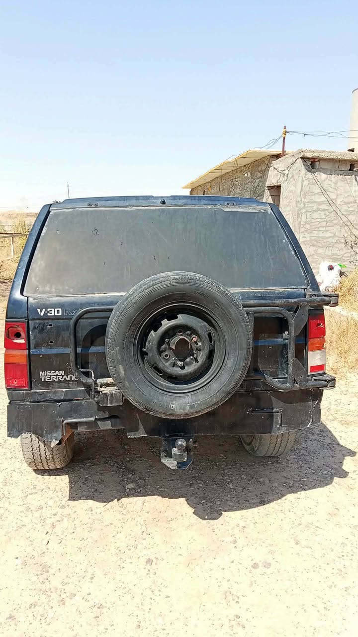 نيسان حبل محركها الصلي يدخن كير شرط صدر زين تايرات زينات السياره حاطيلها كابريته مال شنكه ب700 بيها مجال السياره شغاله . ‏‪***********‬‏
