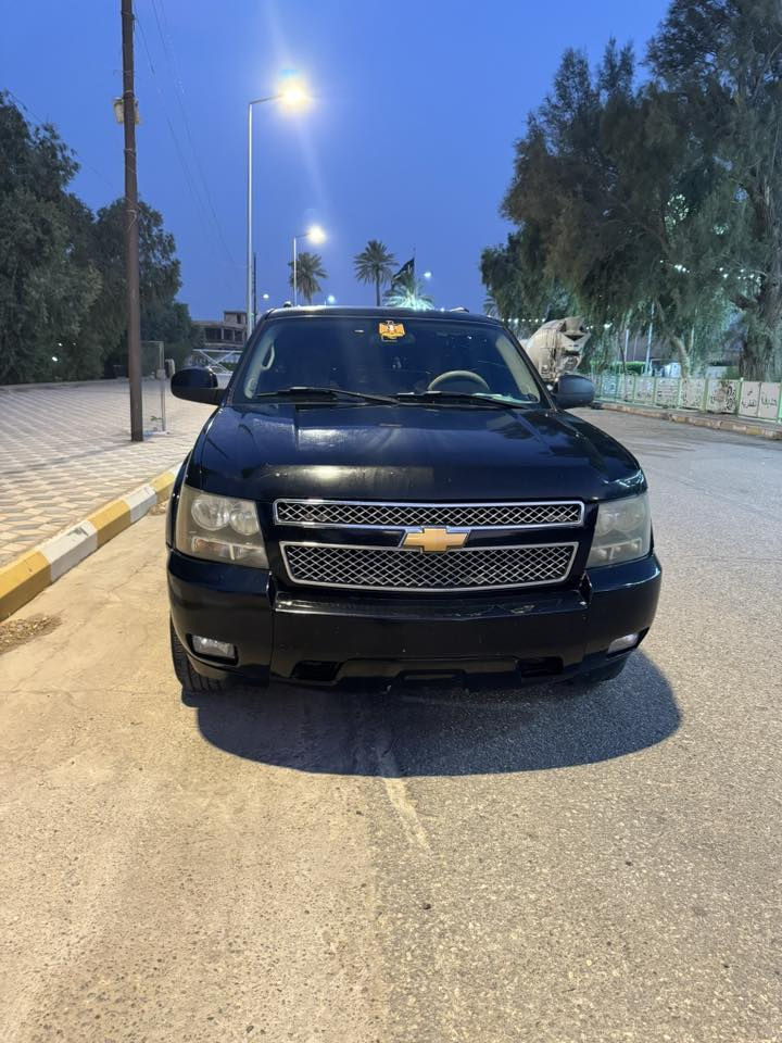 السلام  عليكم تاهوو.   ادوات كلك كلك البيع ٢٠٠٨بدون كصه  كير جديد مكينه جديده تبريد شغال خير من الله السياره السعر٩٠مكان السياره عماره ما متواجد ع فيس تصل وتدلل ***********
