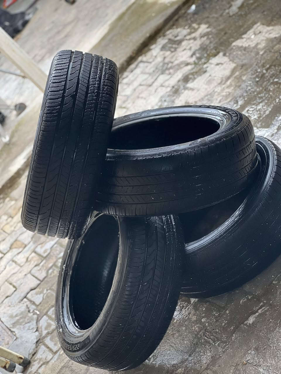 سلام عليكم اخوان تخم تاير للبيع سيارتي ماليبو 2020 فتحتهن منهه مستعملات ويل سيارتي 17 قياس تايرات ماعرف ولله شوفوهن ب فيديو مكاني بغداد منصور  شراي راسلني خاص ونتفق وتدللون


**إذا كنت صاحب هذا الإعلان وتريد حذفه لأي سبب، رجاءا أرسل رسالة إلى الدعم الفني**