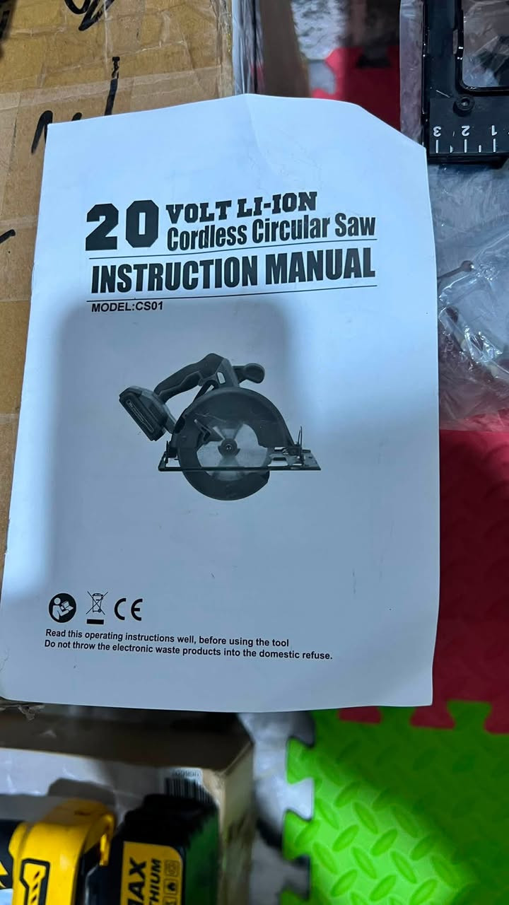 المنشار الدائري اللاسلكي هو من طراز WerkTough CS01، ويعمل ببطارية 20 فولت.يتميز الجهاز بسرعة قصوى تصل إلى 4000 دورة في الدقيقة، وهو مناسب لقطع الخشب والبلاستيك والمعادن اللينة.تتضمن الحزمة عادةً دليلًا موازيًا وثلاث شفرات منشار ( السعر  ٧٥ الف واصل  ( *********** )
