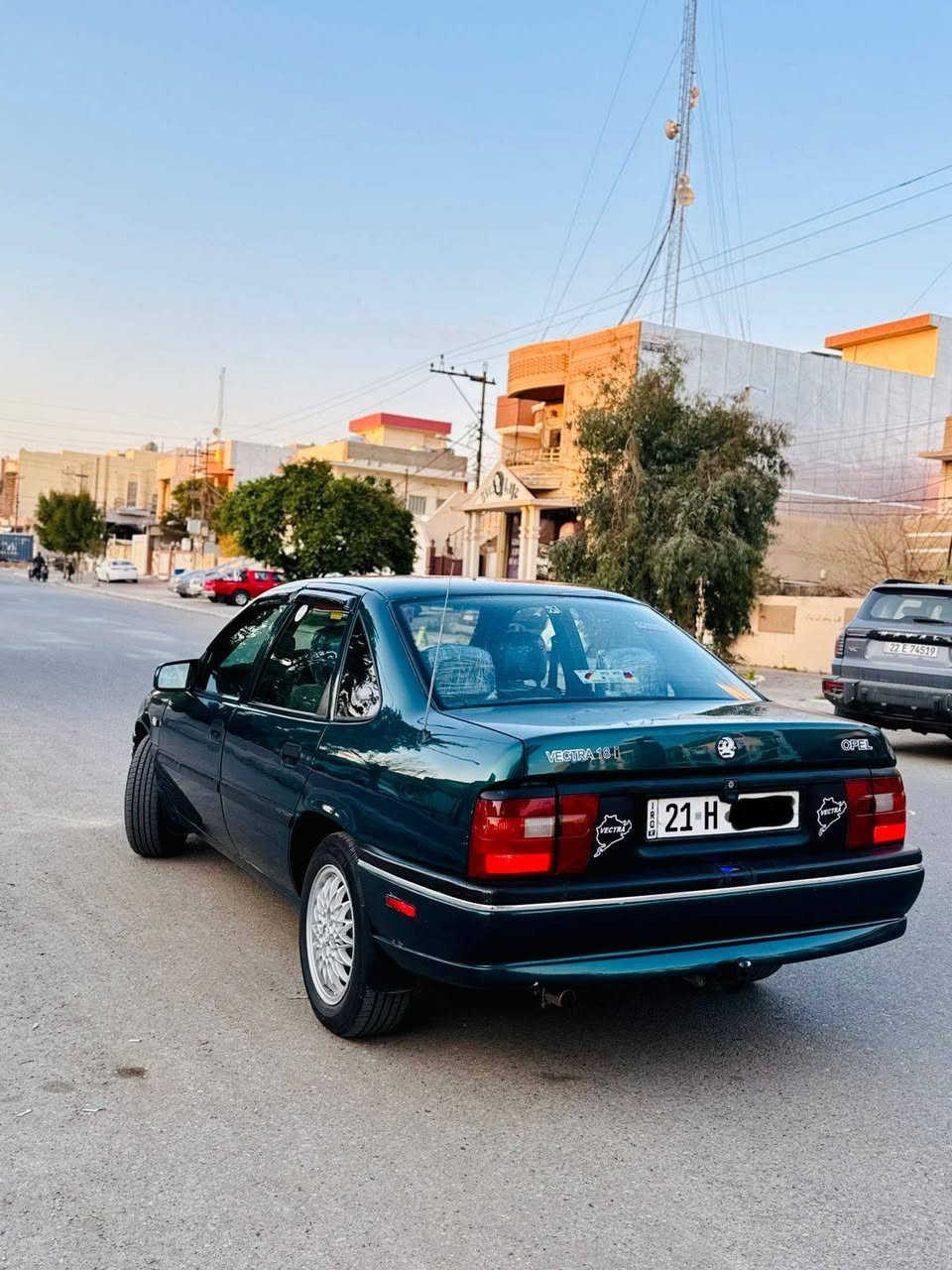 بسم الله الرحمان الرحيم سيارا اوبل فكترا موديل 1995 محرك 18 مرغوب مواصفات كير عادي داخل فورميك أربع جام كهرباء دشبول ايرباك قفل مركزي زينون ايبيس تحكم استيرن شاشه كامرا شغال سنوي 2029  رقم ويل حسير اصلي جديد عنوان كركوك رحيموا أذه شراي خابر تدلل.    ***********.  ***********.
