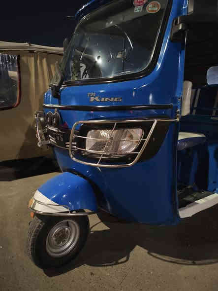 سلام عليكم شباب تكتك للبيع تي في اس موديل 20طالعه ب21 مرقم سنوية  محرك كارتون توني شاده برغي مامفتوح بيه تكتك جهازه من كلشي دوشمة جديده ونضافة كدامك العنوان الناصرية مركز للستفسار *********** واتساب الشراي يتصل  بيه خير ويدلل
