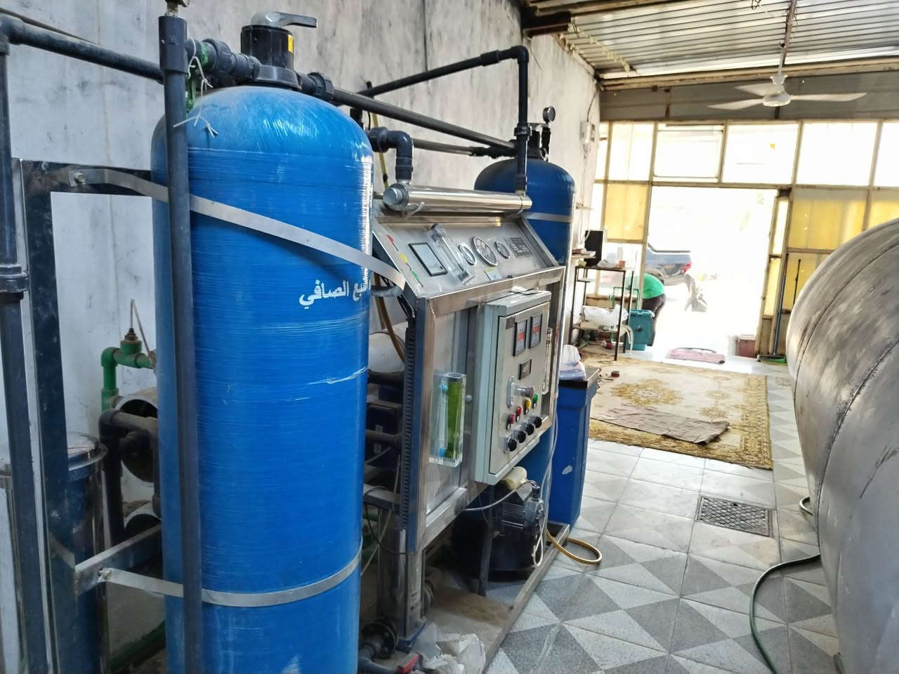 السلام عليكم
معمل تصفيه يطالي صنع 2متر +خزان ماء10000لتر+خزان ثاني5000لتر
السعر50ورقه وبي مجال ***********
