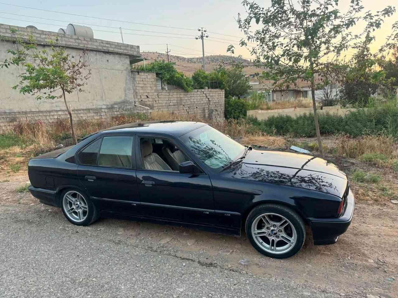 بیم موديل ٩٢ مةكينه ٥٢٥بةشةرت گيرو مةكينه مەزبووتە موسو براوه بةشةرت بئ دةحمو لئدرانه ٤جام كارةبه ئاوينه كارةبةى قفل مةركةزى تةبريد گةرمو ساردى مةزبوته سةيارةكة ٢٥٠مةسراف تئدانيه ئارم بلاستيك سليمانى ئكواليةت بةشةرت
سحر ٢٨مەجالئکی کەم أربيل, العراق


**إذا كنت صاحب هذا الإعلان وتريد حذفه لأي سبب، رجاءا أرسل رسالة إلى الدعم الفني**