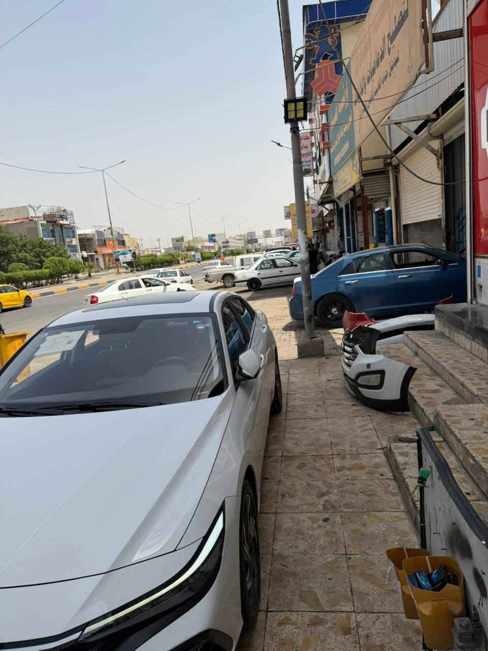 السلام عليكم
للبيع HYUNDAI ELANTRA 2025(خليجي تجميع الصين)
فول مواصفات 1/1🫆🔥
 سياره كلش جديده
المحرك: 1.500 دبل نوزل كير 8 سرعات
ماشيه: 25 
السعر :135 بيه مجال
***********
