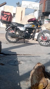 مراوس حسب قناعه دراجه2025  محرك 200 نضيف شرط محرك صبانه مامدود. عليه