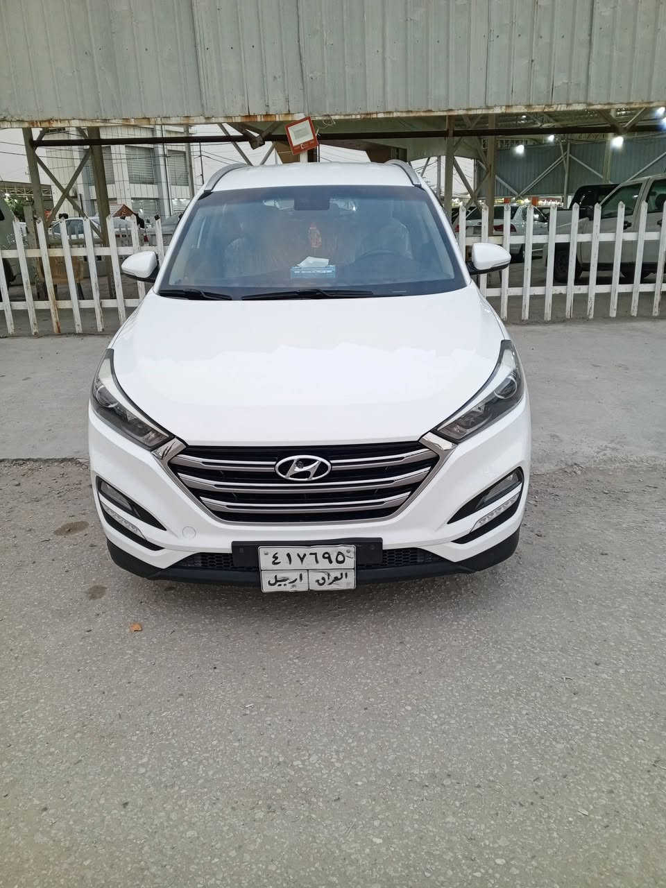 للبيع السيارة توسان 2018خليجية سعر  177 بيها مجال قليل  ماشية 126.  /.    ***********. مكان النجف
