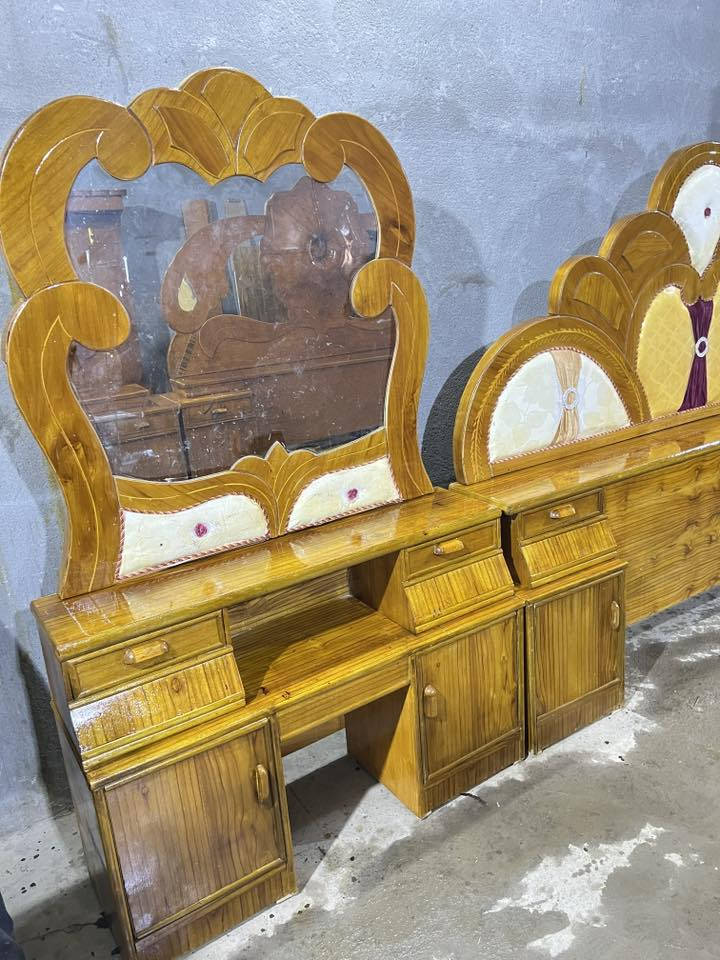 سلام عليكم غرفه نجاره مستخدمه نظيفه العنوان الحله ***********
