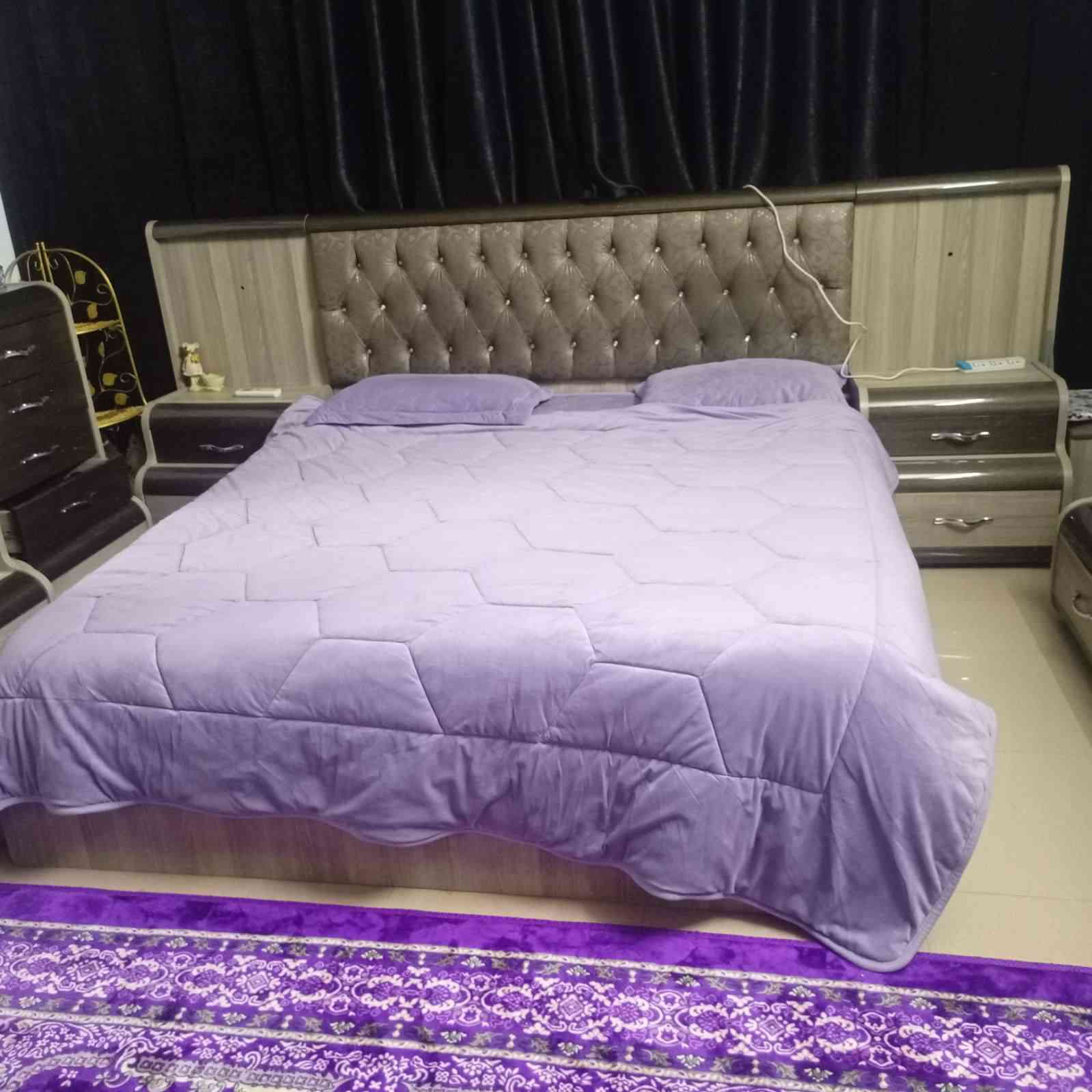 غرفه للبيع المكان حي اور الغرفه مابيها اي ضرر نضيفه كلش ب٩٠٠ وبيها مجال
***********👉🏻الاستفسار
