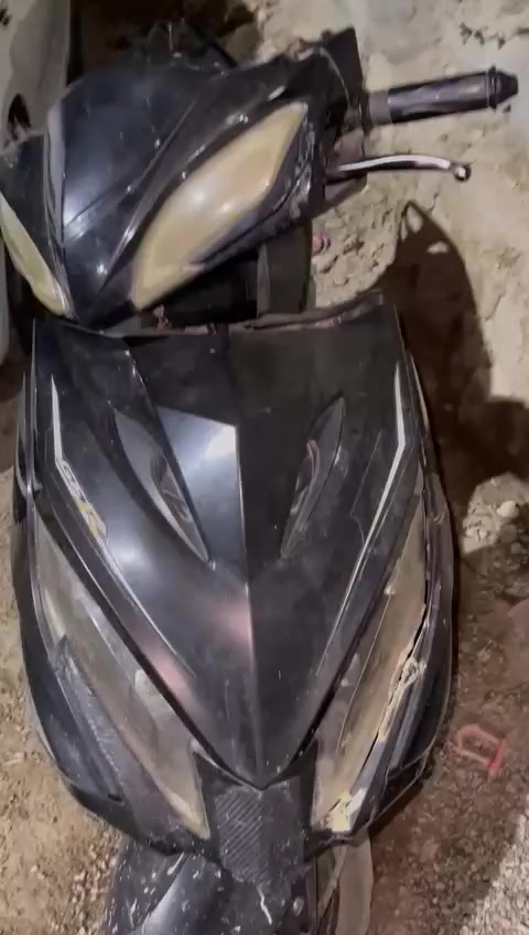 سلام عليكم دراجه جامبو سوده كلشي شغال بيها كلوبات اشاير كلوب عالي ناصي المكينه تخبل وناعمه مفتوحه مزودها ٥٥ شلعه فول دراجه عوزها ترتيب قليل جدن والله اني هاملها نضيفه معنه كلمه ايشي مانقصها شغل وطلع لا بيها خيط تبخير ولا تنقيص شرط سعرها ١٧٥ قفل
***********
