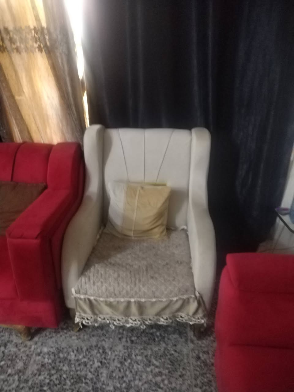 سبع مقاعد سعر 350 مكان زعفرانيه***********
