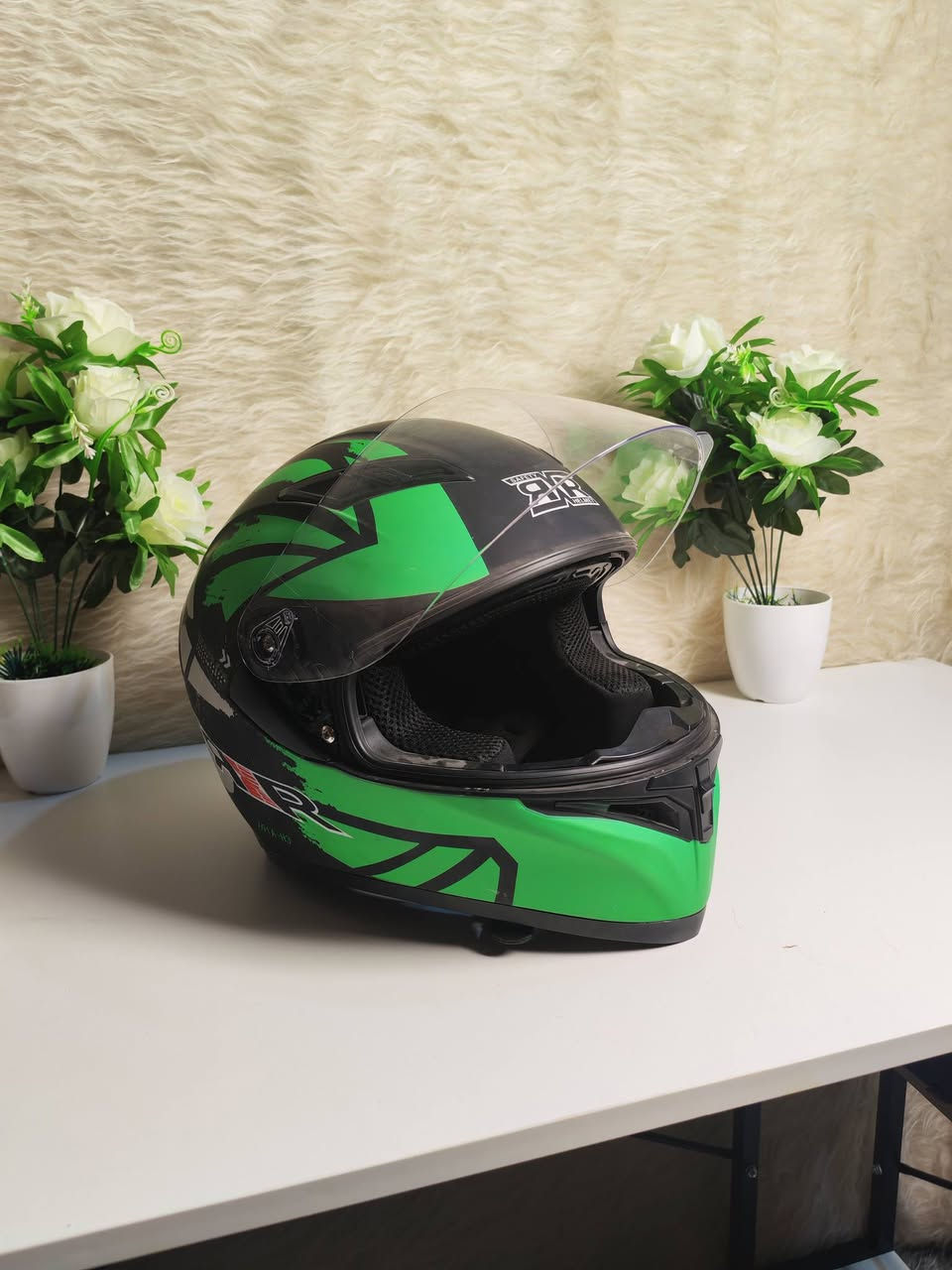 خوذه اصليه...نضيفه كلش ...سعر 30 الف💥💥💥 فقط والتوصيل مجاني 🚕✅يوجد توصيل لجميع المحافظات


**إذا كنت صاحب هذا الإعلان وتريد حذفه لأي سبب، رجاءا أرسل رسالة إلى الدعم الفني**