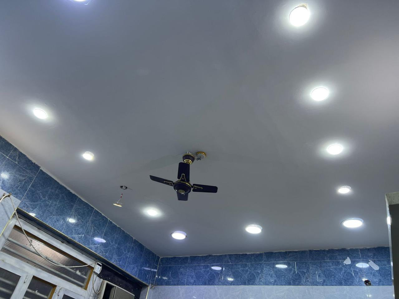 مكلف بنشر لا ترسليني خاص ولا شي خابر على رقم***********      بيت عد ال نياز على شط وفاء من جيهت التبليط طابق واحد 
مساحه بناء ٢٠٠م 
وحديقه ٢٠٠مً
على شارع عام قريب على سيطره من جيهت فداء
