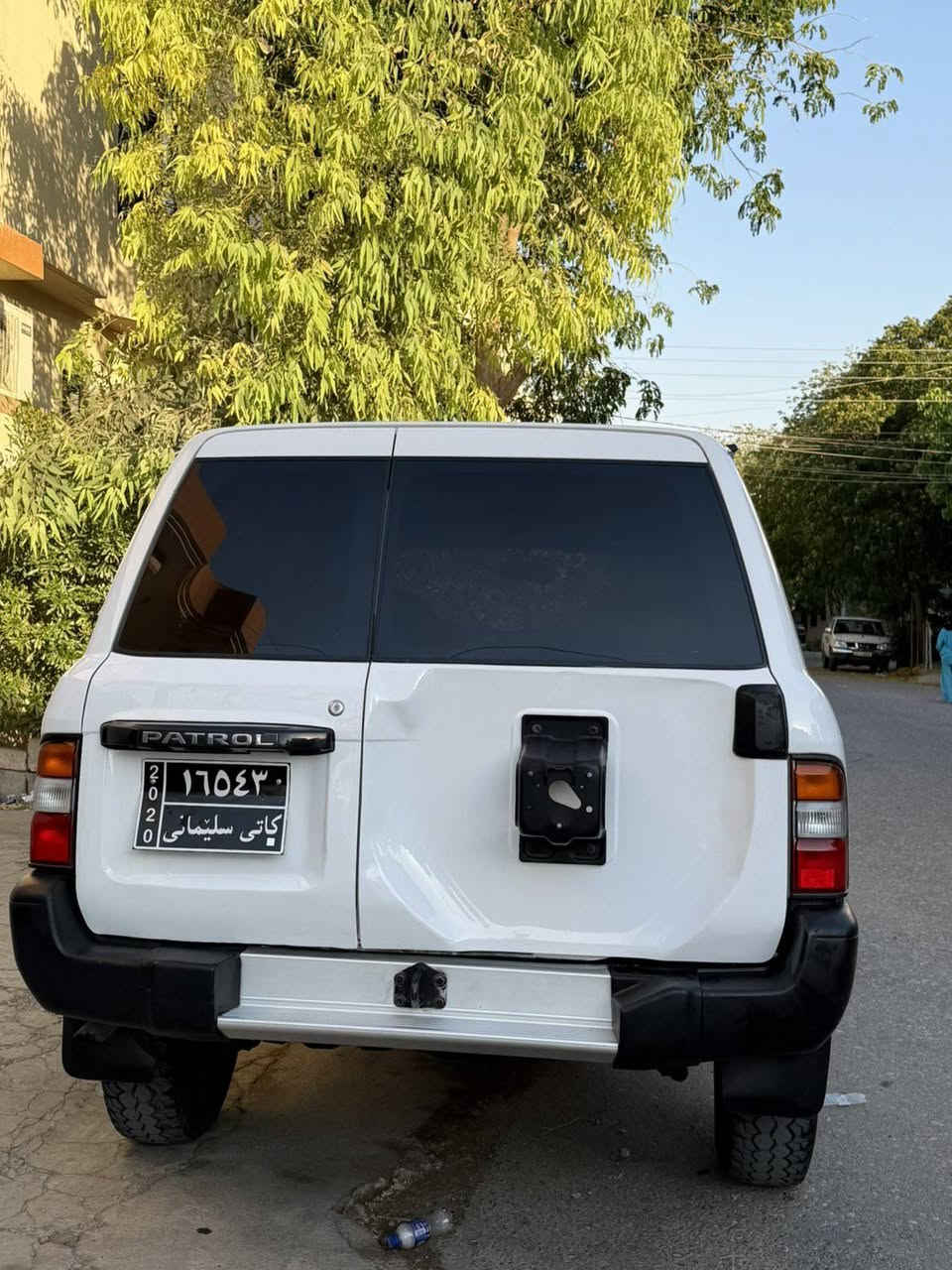 پترۆل 2001 بیرە قەم ـ250مە سروفی نیە گیر مە کینە ئە کسل وە شە رت تە قیوی نیە مە کینە ی نەکراوە توو هە مو گیانی بە شەرت ـ61گە لا شوین کە لار ـ***********

