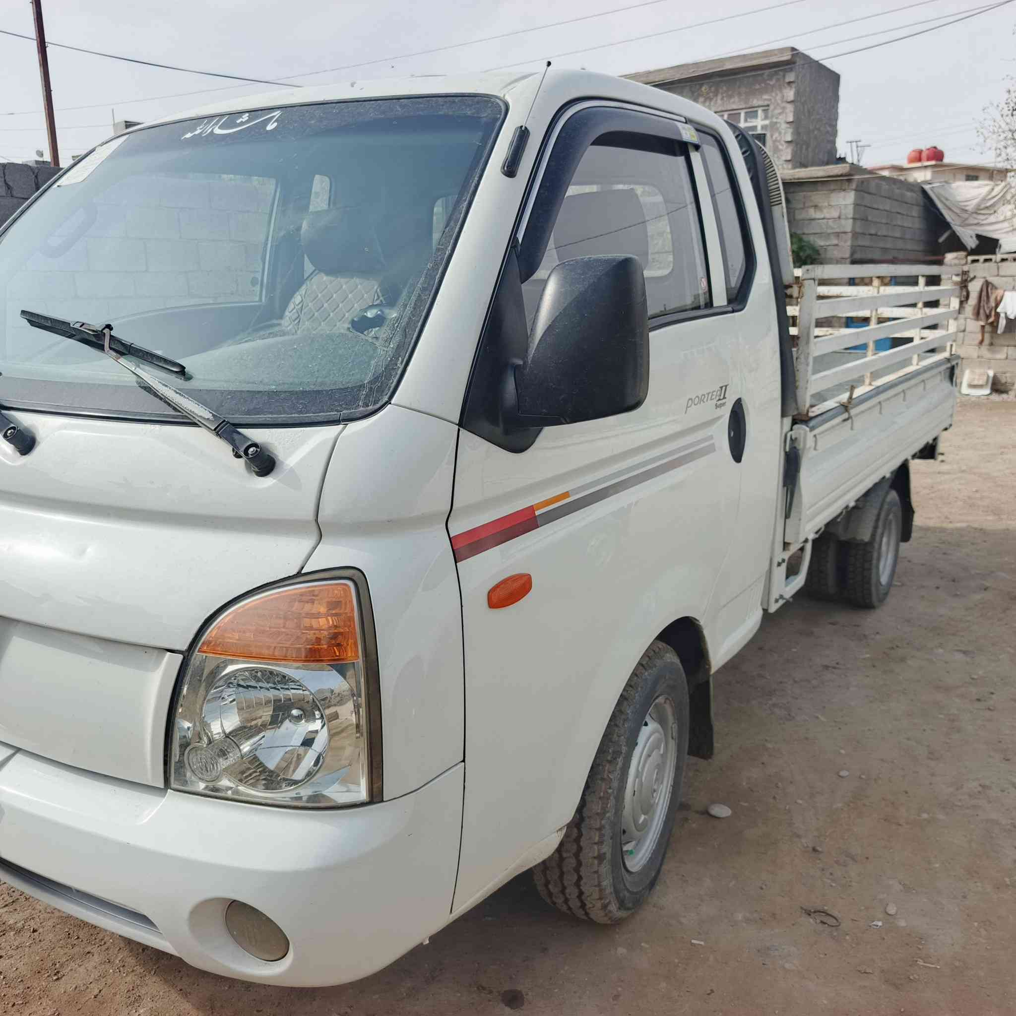 السلام عليكم كيا بورتر مديل8 مفتوح كفاله عامة محرك كير شاصي رقم صلاح الدين تحويل ثاني يوم  بيها تصليحات الدواسات السعر 95وبيها مجال مكان السيارة سامراء. للتواصل  ***********
