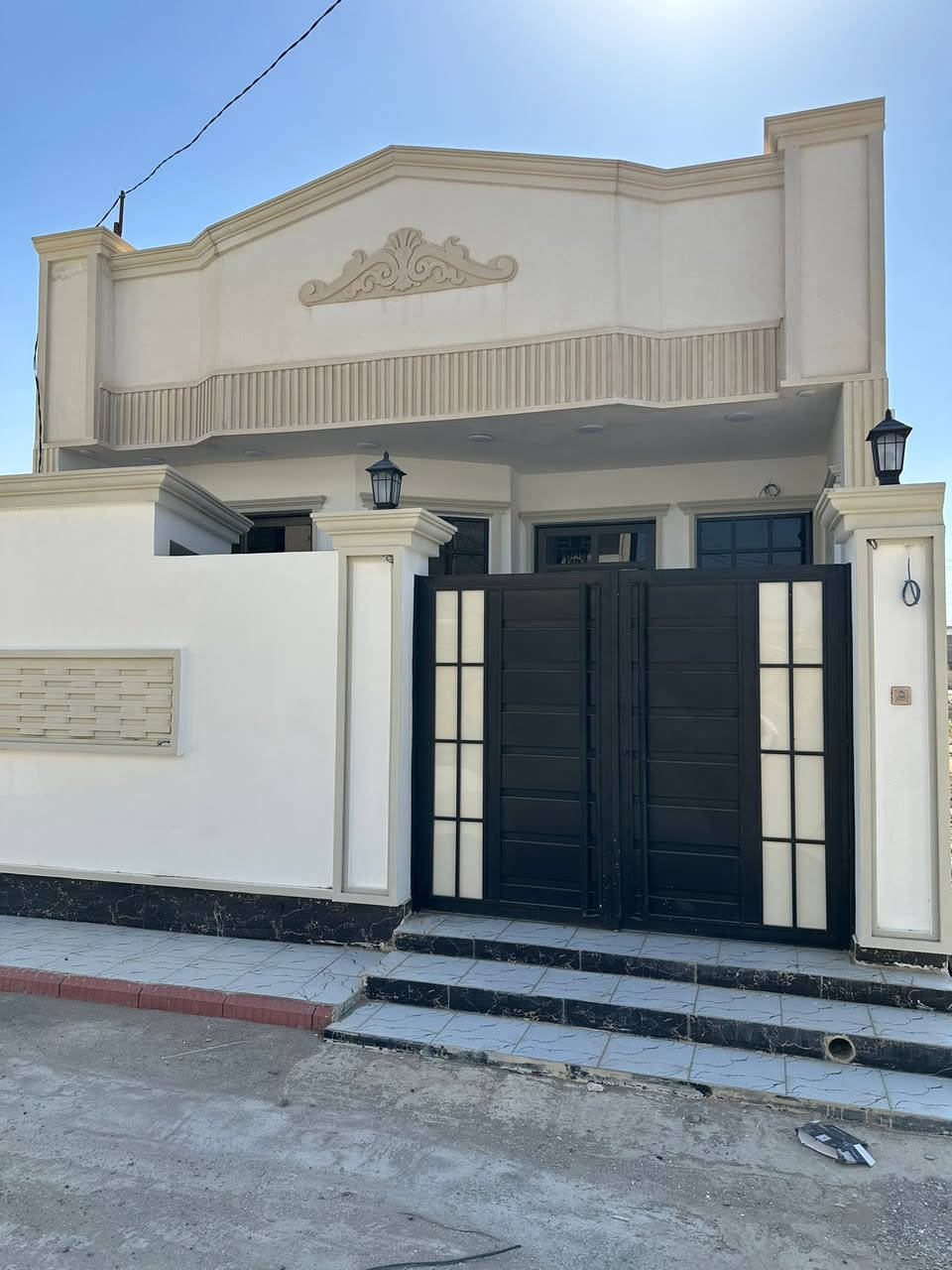 ((بسم الله الرحمن الرحيم))
🏡     🏘      🏚 

#بيت_للبيع         

🔴في الجغيفي ثانيه

✅المساحة :150
 
مكون من 2 غرف نوم
 صالات2
ومطبخ 
واستقبال 
حمام عدد2
مناور عدد 2

 🛣 الشارع 🛣🛤 : 10

🗒📑⚖️ نوع الملك : طابو زراعي صرف علمن عند الشراء تدخل مباشرتا بل سند المشترك الطابو لصرف الازراعي

💸💰 السعر  💰💸: 115🔴وبي مجال

للاستفسار : مراجعة 
🥇 مكتب الدليمي 🥇
🩸📍العنوان الجغيفي _نهايت سياج المقبرة على السايد الايمن.                         
                                     
            📱📲  للاتصال :  ميثم*********** 📞☎️

#عقارات_الفلوجة #عقار_للبيع #عقارات_الانبار #عقارات_العراق  #العقار #عقار
#العقار_للبيع #للبيع #بيع #بيت #بيوت #قطعة #قطع
#ارض #
