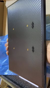 ٣ شاشات • ١٥ انش • ١٠ انش