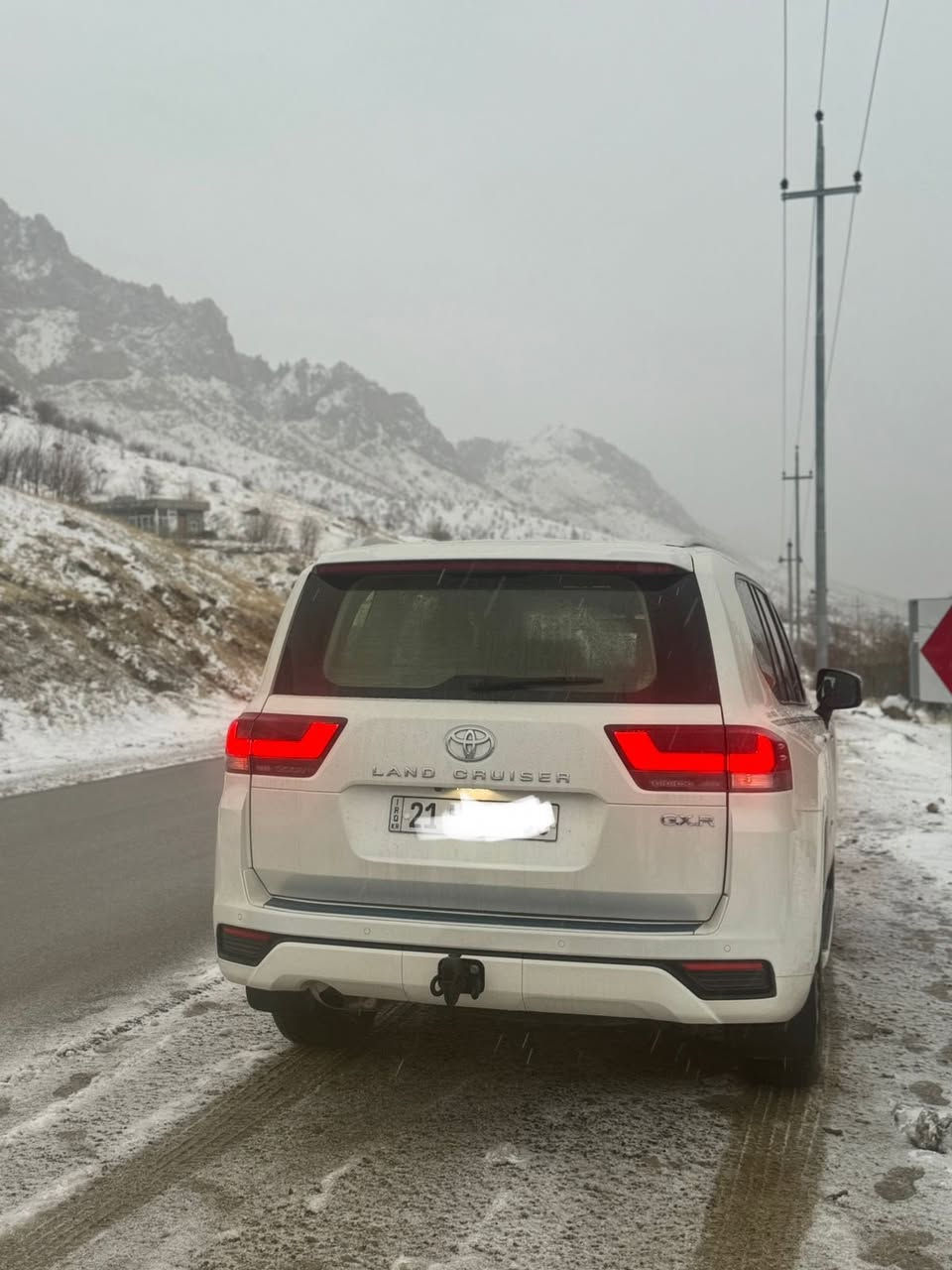 سًلام عليكم اخواني لاندكروز ٢٣ وًكاله ساز ماشي ٣٣ كًفاله من زلغ اي شي نقطهً ما بيها ٣ شاشات ٦٦٥$
***********
