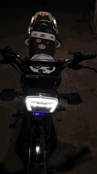 السلام عليكم 
دراجه تايكر موديل 2025 
كفاله عامه من التاير للتاير كفاله حته من الشخط 
الدراجه خير من الله شلعه تخبل مكينه ناعمهه 
صالنصه رياضي ربع الكهربائيات كفاله اي نقص مابي 
المكان (ديالى الخالص) المو شراي لا يكسر بحلال العالم السعر خاص  
الرقم / ***********
