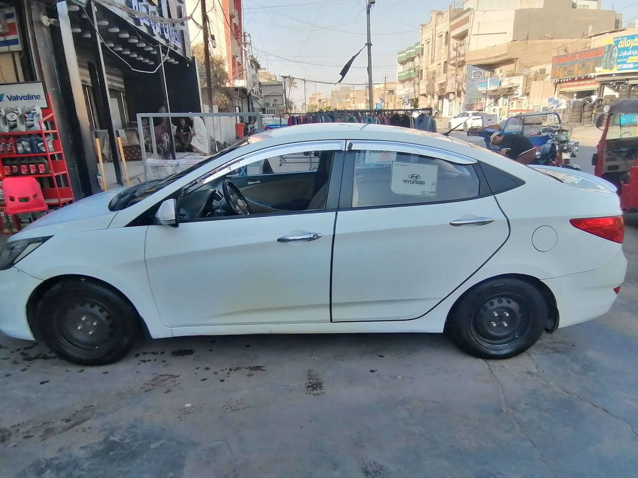 السلام عليكم
اكسنت 2012 خليجي
مكينه 1600 دوش قطرتين
شاشه + كامرة
تحكمات ستيرن
اشاير مري
سنوية جديده بأسمي، رقم بغداد الجديد!! 
كير مكينه كفاله
صدر امامي خلفي جديد
تبريد ثلج
(الحادث) جاملغ خلفي، والدعاميه الاماميه مصبوغه فقط!
سونار موجود
السعر ( 100) ومراوس وبيه مجال بسيط، العنوان (بغداد المشتل شارع المطبك) للاستفسار {***********}
