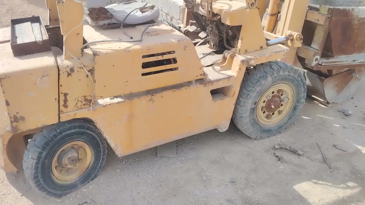 سلام عليكم شوكيات عدد ٢ واحده بيها محرك واحده لاع بيع كوم حديد  مكاني كربلاء خلف جامعت عميد *********** سعرهن ب٤
