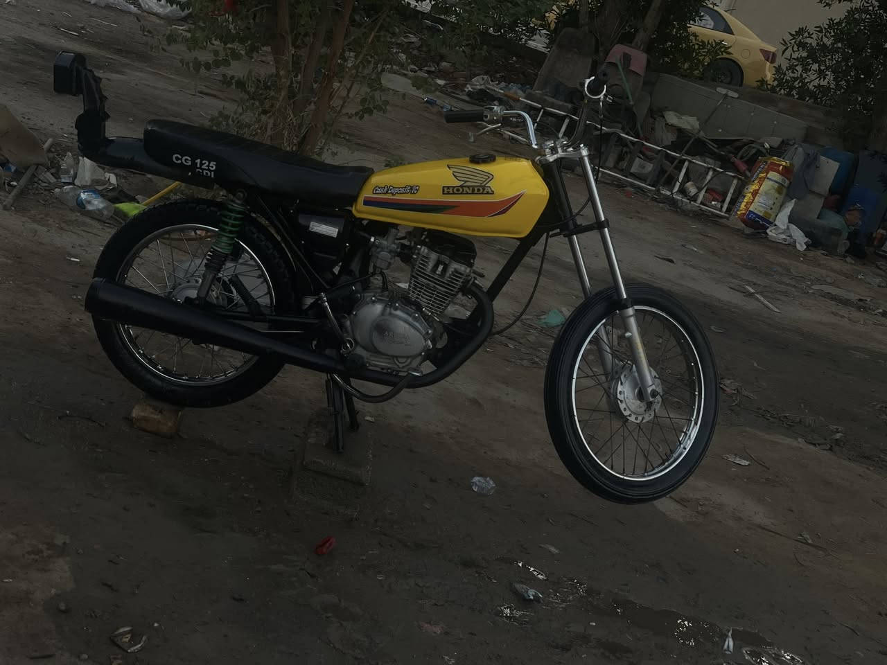 سلام عليكم دراجه أربعه كير تعمير دراجه جديده اوراق اصولي اوراق اصولي تحويل بسمك كبل دراجه جديده شوفة عينكم 650 وبيها مجال حك الجيه الشراي يتصل ***********
