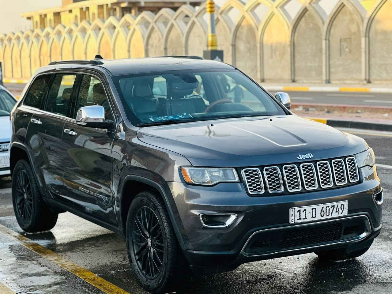 جيب شيروكي موديل 2018  ماشيه 112 حادثها بنيد فقط بدون اي دواخل (السعر 187) قابل للتفاوض 
للأستفسار***********

صور الحادث والسونار مرفقة بالمنشور فول مواصفات ماعدا البنوراما بصمة تشغيل وبصمة ابواب كشنات جلد كهرباء شاشه كبيره حساسات خلفيه 
جنطة كهرباء شفط  فور ويل4X4 محرك 6 سلندر منافذ فولتية ومنافذ شحن ثلاث وضعيات قيادة تحكم ستيرن أشاير بالمري ويل كب كروم داخل صاج نقاط عمياء السيارة ماشية 112 فقط كلش جديدة وجاهزة من كلشي مكينه وكير وحداديه وتبريد مكفولات مكان السيارة كربلاء المقدسة
