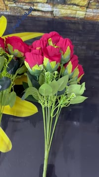 باقات ورد أحمر • لكوشات • بغداد