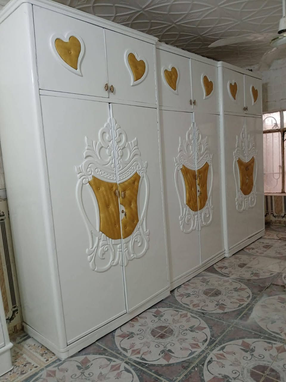 يالله 
بسبب الوعود الكاذبه  
اعيد النشر 

غرفة نوم 6باب ملحق 
صاج تسكام 5 ملم
الغرفة 
اخت الجديدة    مال عرس 
صبغ اوف وايت  جديد 

(ملاحضة الجام الزاوية والجرباية موجود  )

وبل عافية ع صاحب النصيب 

السعر 750 قفل  
شد ونقل مجانا  
***********

العنوان  حلة ناحية ابو غرق  
عامود165 شارع الامام
  فرع سيد رسول
