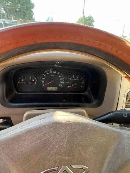 سلام عليكم للبيع شيري كوين مديل 2013 
مكينه بلاديه سياره جاهزه 
رقم أنبار مشروع وطني تحويل ثاني يوم  السياره معروضه 35$ورقه أو بين مجال 
مكاني بغداد الدورة
تواصل بس على رقم ***********
