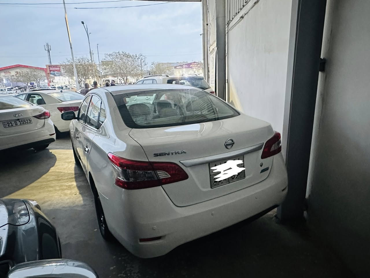 سنترا موديل ٢٠١٤ خليجي ابيض ثلجي مواصفات بصمة زينون امامي تحكم سيارة بيها باب ورا سايق صبغ بدون دواخل شرط سعرها ١٠٥ بي مجال بسيط عنواني كركوك 
***********
