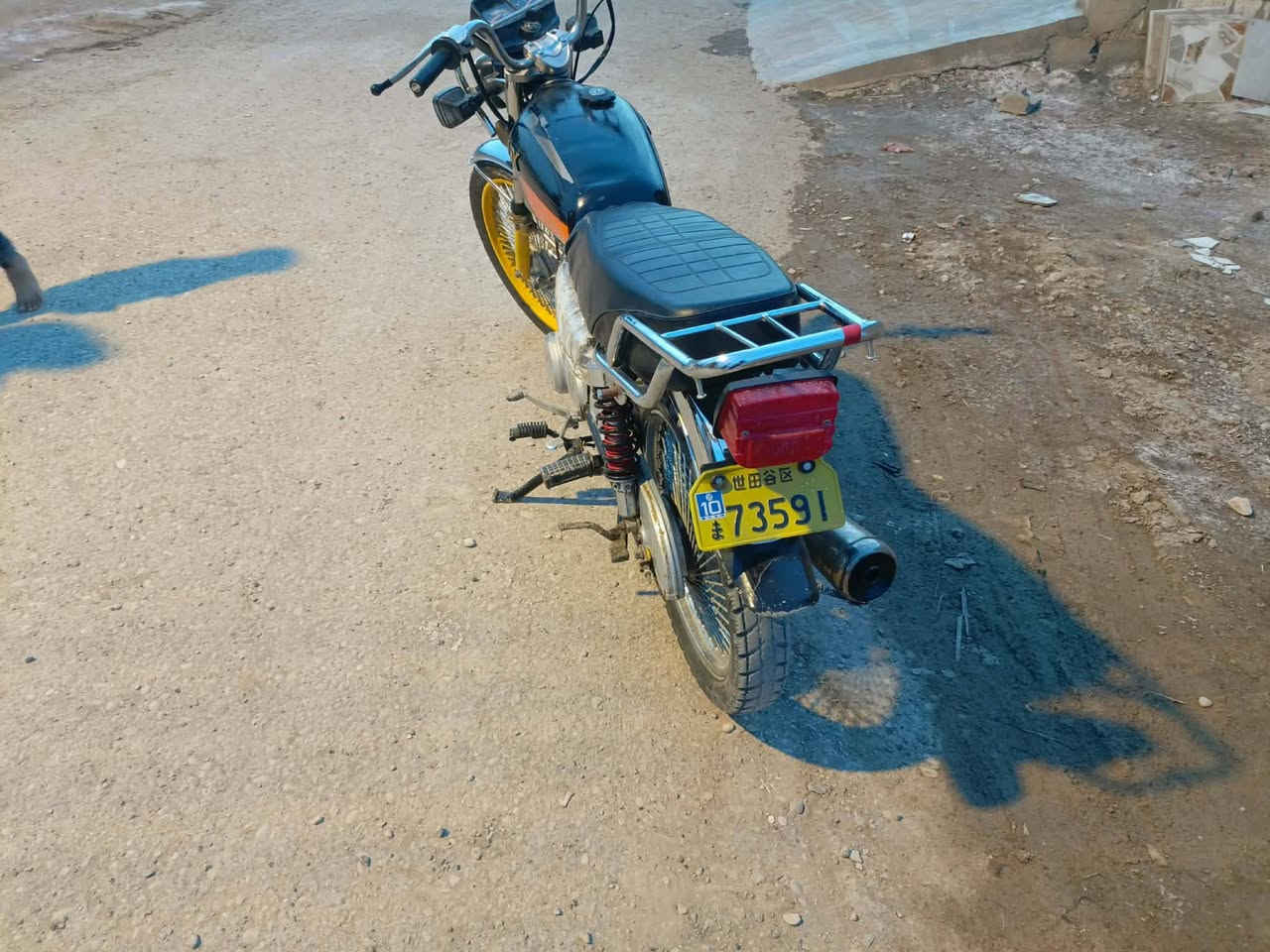 السلام عليكم دراجه تايكر للبيع موديل 20 دراجه نضيفه بدون اوراق السعر 350 وبيه مجال قليل المكان ديالى الغالبيه الشراي يتصل عل رقم ***********
