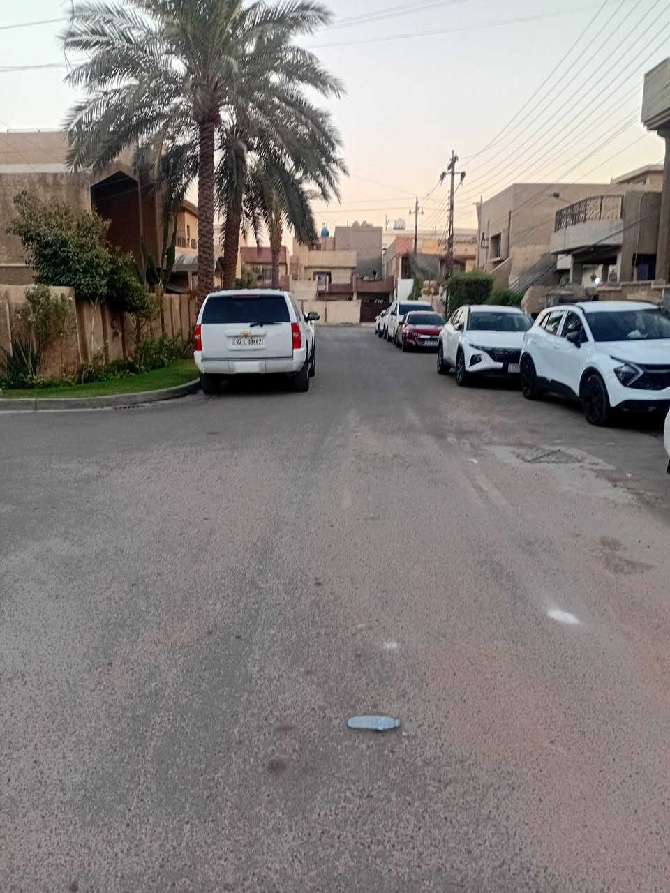 للبيع دار سكن زيرو طراز حديث 
موصفات ديكورات بالسقف مع ارضية مرمر واجهة مرمر مع مطبخ وخدمات الواح..

١٠٠م مساحة
٥م واجهة
٢٠م نزال

عدد الخدمات ٣مع غرفة نوم ماستر..
عدد الغرف ٤

عرض الشارع ١٥م 

نسعى لخدمتكم نحو الأفضل نستقبل كافة عروضاتكم السكنية والتجارية.....

مكتب المجد للوساطة العقارية 

الاتصال
***********
***********
