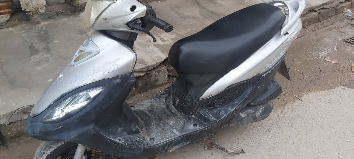 سلام عليكم  كامكو نوزل 140 دراجه نكرت سلف لا صوت ولا تبخر بكاني كرمت علي متواجد واتساب  وعلا الخط ***********
