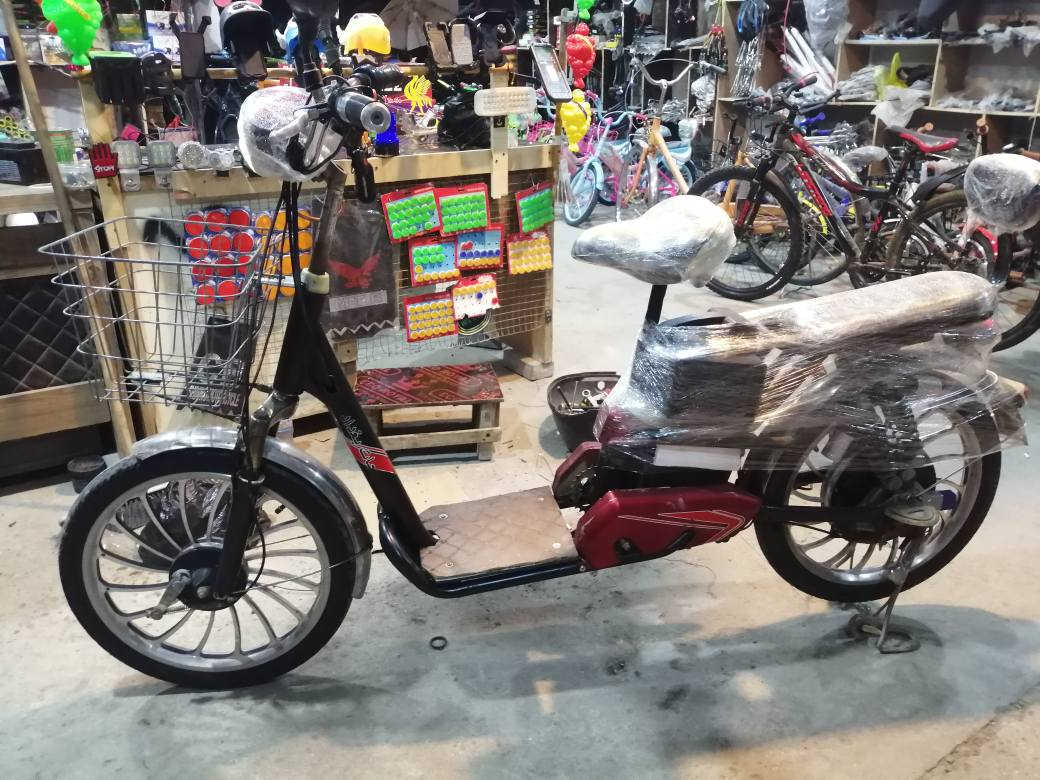 سلام عليكم
دراجه نوع بغداد
حجم 20خير من الله
بطاريات 10 سعر 150
***********
