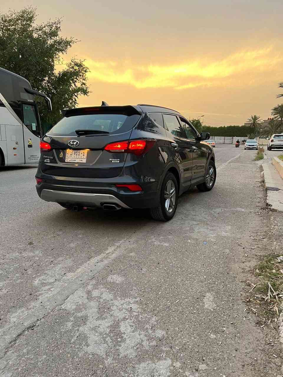 سلام عليكم اخواني سنتافيه مديل ٢٠١٧ وارد امريكي استخدام شخصي جديده بمعنئ الكلمه حادثه مرفق بلمنشور جاملغ فقط سيارة بدون تبديل ليبل واحد بدون اي نقص وبلعافيه عل ياخذه والله رقم بدون ايرباكات الجديد انكليزي سنويته ٢٠٢٩ بسمي تحويل ثاني يوم سيارة نص فول تحكم ستيرن رادرات تبريد قطعتين ٥ راكب مكينه ٢٤٠٠ ماشيه ١٠٠ حقيقي حساسات خليفيه شاشه كبيره كامره دواره  مكان السيارة بغداد حي الامانه ***********.    السيارة معرضه ١٤٦ وبيه مجال للطيبين خاص ممتواجد واتساب متوفر
